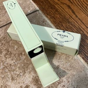 PRADA EAU DE PARFUM
